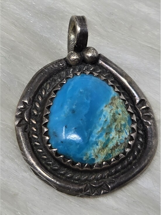 Jewelry - Southwestern Sterling Silver Turquoise Concho Pendant
